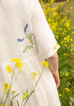 Vävd Klänning Blombukett I Lin